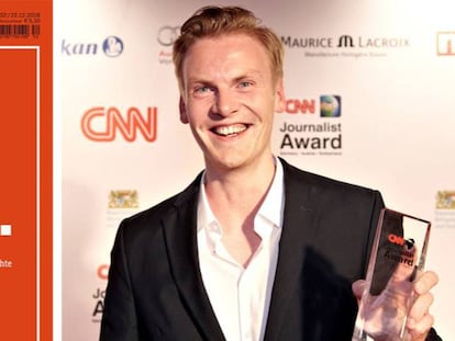 Portada del número de 'Der Spiegel' en el que se relata el fraude de Claas Relotius (a la derecha), tomada al recibir un premio de la CNN. 