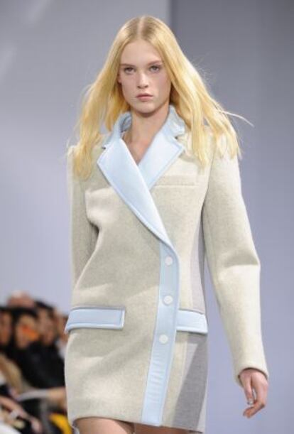 Uno de los modelos propuestos por Paco Rabanne en París.