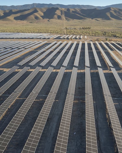 Planta fotovoltaica en Campo de Tabernas (Almería).