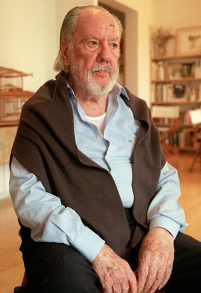 El pintor y escritor Ramón Gaya, en 2000.