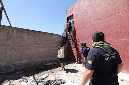 También se hallaron elementos de entrenamiento, cargadores y casquillos de bala de diversos calibres. 