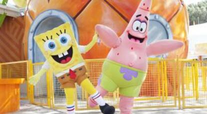 Personajes de la serie 'Bob Esponja', de Nickelodeon, en un parque operado por Parques Reunidos. 