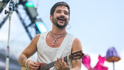 Camilo, cantante colombiano en el concierto de la Hispanidad 2022 en Madrid
