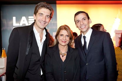 Remi Chadapaux, director general de L'Oreal Lujo, María Rosa Oloona, directora de Comunicación de L'Oreal Lujo y Patrizio Walburg, director general de Lancôme.