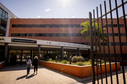 Residencia universitaria Rector Estanislao del Campo, Sevilla. 