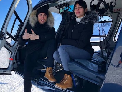 Cristiano Ronaldo y Georgina Rodr&iacute;guez en Islandia.