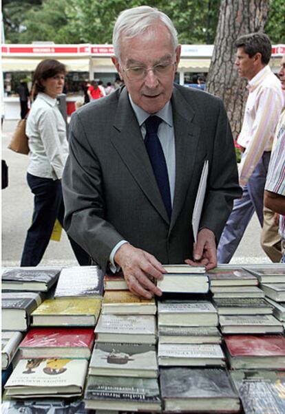 Vctor Garca de la Concha, ayer en la Feria del Libro.