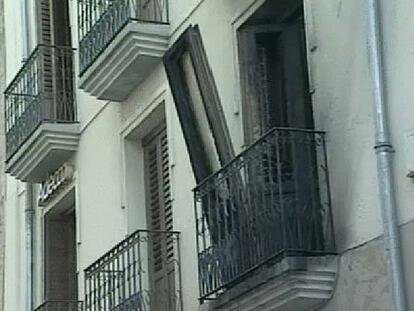 El balcón de la sede de UPN en la localidad navarra de Tafalla queda calcinado en un acto de kale borroka