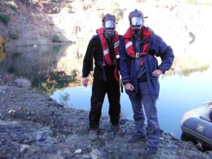 Javier Sánchez España and Bertram Boehrer at Corta Guadiana.