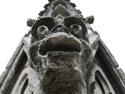 Uno de los remates de un pináculo de la catedral de León.