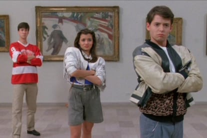 ¿Quién no ha soñado alguna vez con TODO lo que hace Mathew Broderick en Ferris Bueller's Day Off (Todo en un día, 1986)? Un clásico del género.