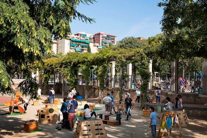 Fiesta en la Ludoteca de Ca l'Arnó en el Parque de Sant Martí.