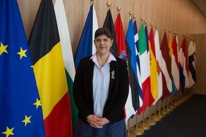 La fiscal general comunitaria, Laura Kövesi, en la sede de la Fiscalía Europea en la ciudad de Luxemburgo, este lunes.