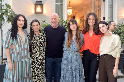 Demi Moore en la presentación de su libro de memorias 'Inside Out' con Rumer Willis, Demi Moore, Bruce Willis, Scout Willis, Emma Heming Willis y Tallulah Willis, el 23 de septiembre de 2019 en Los Ángeles, California.