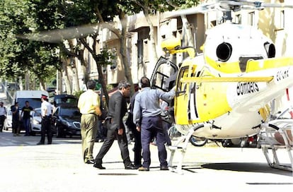 Los diputados acuden a la comisaría de la calle Bolívar, desde donde son trasladados en un helicóptero policial hasta el Parlament.