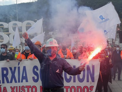 Manifestación por el futuro de A Mariña.