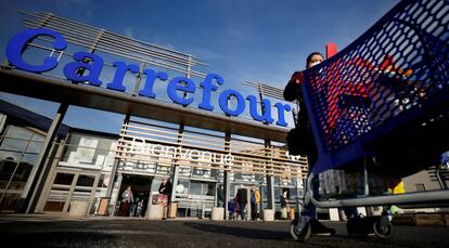 Establecimiento de Carrefour en Nantes, Francia.