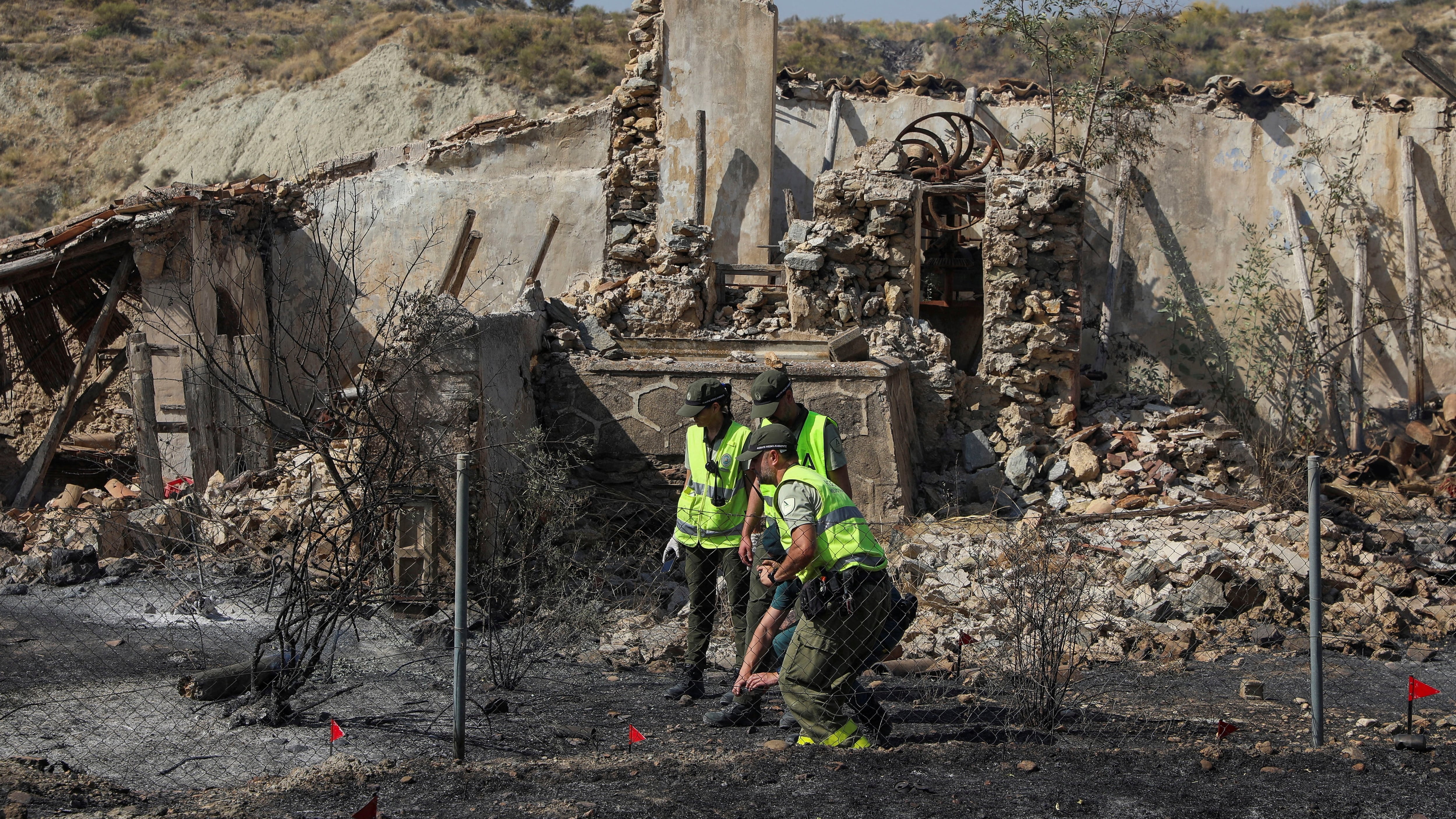 Chronology of a deadly fire on Los Gallardos, an island in the middle of the desert