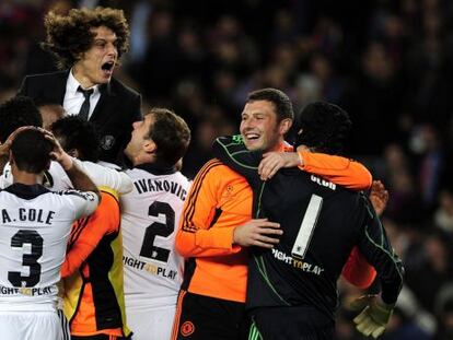 Los jugadores del Chelsea celebran el pase al final de la 'Champions'.