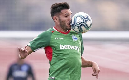 Lucas Pérez, con el Alavés.