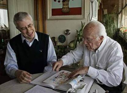 José Manuel Sánchez Ron, izquierda, y Antonio Mingote.