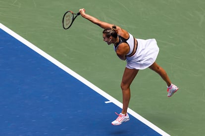 Sabalenka ejecuta un servicio, el domingo durante el partido contra Masarova.