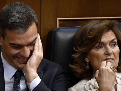 Pedro Sanchez y Carmen Calvoen la primera sesi&oacute;n del debate de investidura