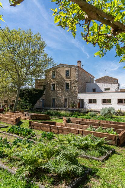 La huerta de la finca Mas Flaquer en la población de Pontós, que ofrece también la posibilidad de alojamiento, unida a la experiencia olfativa.