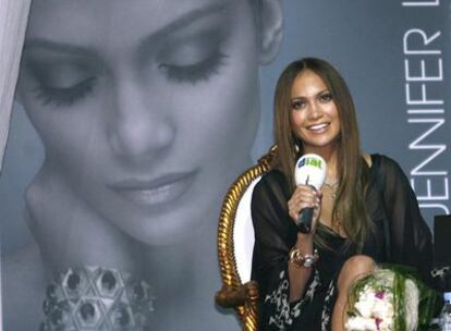 La actriz y cantante Jennifer López, durante la presentación de su nuevo disco, 'Como ama una mujer', en Barcelona, el pasado mes de marzo.