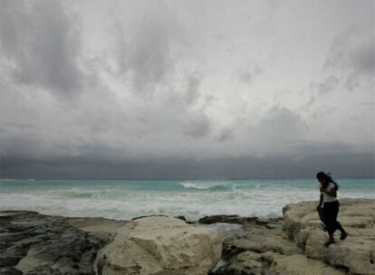 La tormenta tropical Dolly amenaza la costa de México