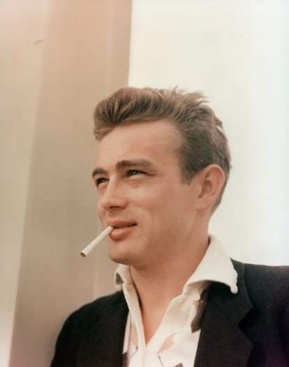 James Dean fotografiado en marzo de 1955.