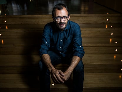El escritor Isaac Rosa, en Madrid en 2018.
