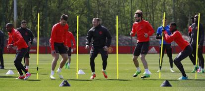 Entrenamiento del Manchester United horas antes de partir hacia Vigo.