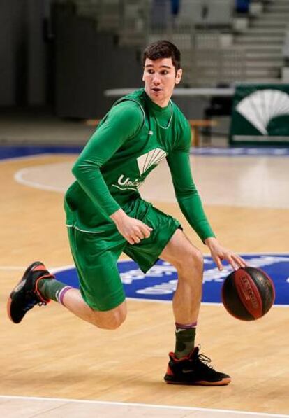 Brizuela, en su primer entrenamiento con el Unicaja