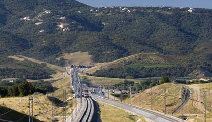 Túneles del Pertús en el tramo de AVE y mercancías entre Figueras y Perpignan.