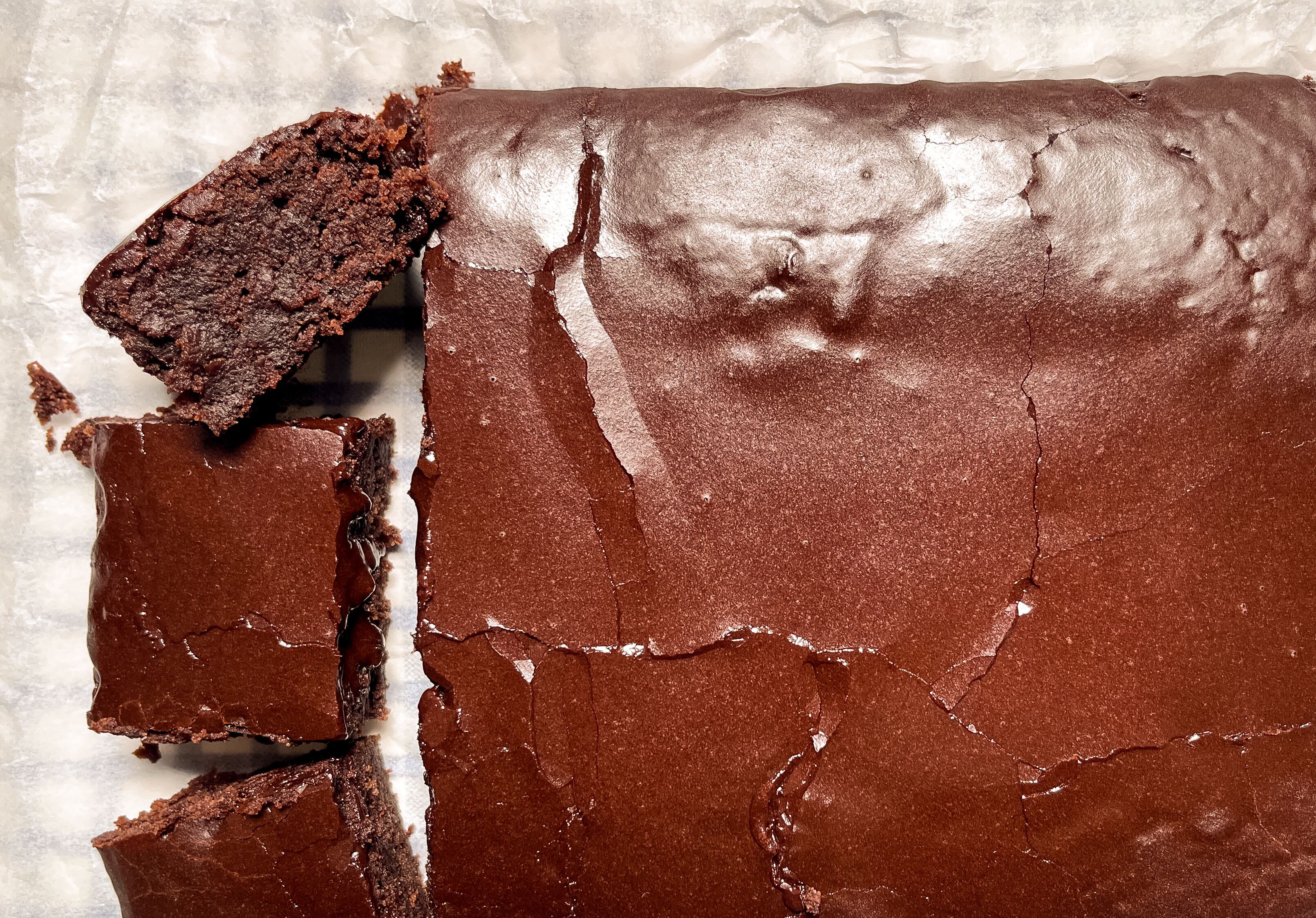 La receta de pastel de chocolate que se hace sin huevos, ni mantequilla ni leche