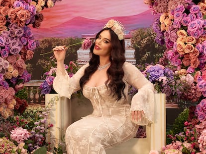 Retrato de la empresaria Mona Kattan, creadora de la marca de fragancias Kayali.