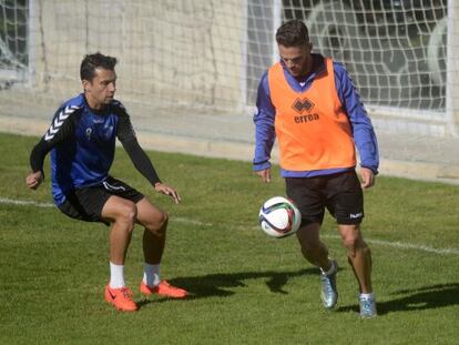 Mantec&oacute;n (izquierda), durante un entrenamiento.