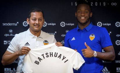 Michy Batshuayi, durante su presentación como jugador del Valencia.