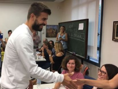 Piqué lamenta entre lágrimas la severa actuación policial durante la jornada del referéndum y critica duramente a Rajoy