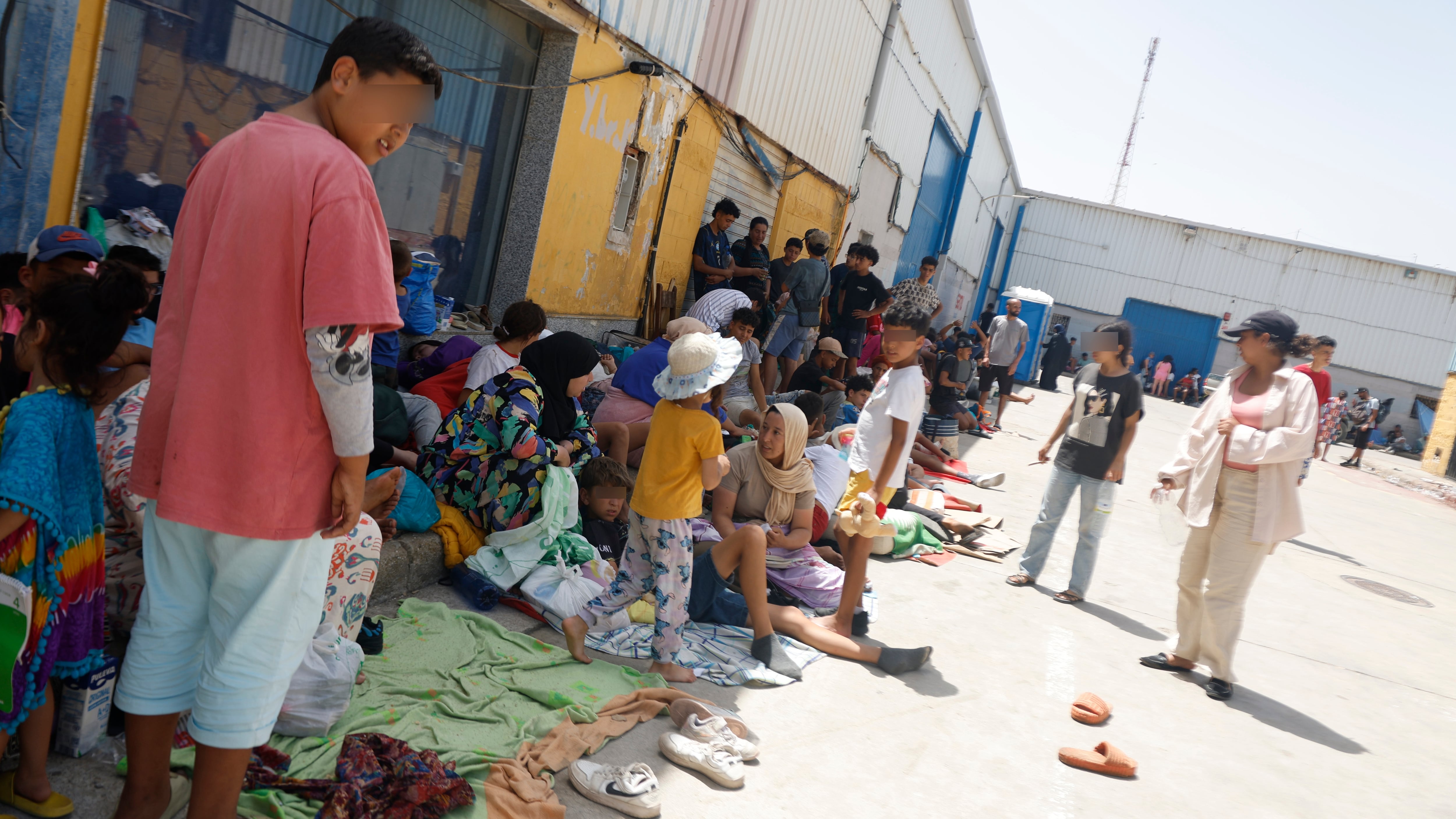 El Gobierno anuncia una partida de 25 millones de euros para atender a los menores en Ceuta
