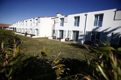 Vista exterior de las habitaciones en las que se alojan los jugadores de España.