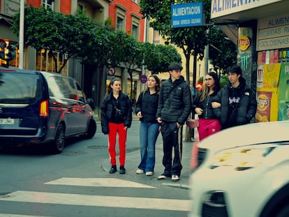 Un instante del documental sobre los adolescentes y la ciudad 'Hacia ningún lugar', rodado en las calles de Murcia.