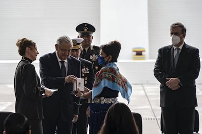 En 2019, el presidente de México solicitó al Rey de España que ofreciera disculpas por la Conquista –petición que fue rechazada-. Este año ha sido el Gobierno mexicano el que se ha disculpado con los pueblos originarios por la violencia de hace 500 años.