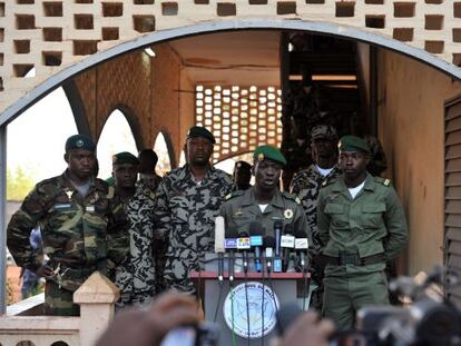 El jefe de la Junta Militar, Amadeu Sanogo, este martes cerca de Bamako.