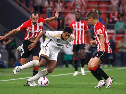 Jude Bellingham durante el partido entre el Real Madrid y el Athletic, en San Mamés este sábado.