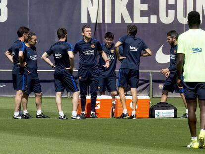 El Barcelona en pleno entrenamiento para su partido ante el equipo canario