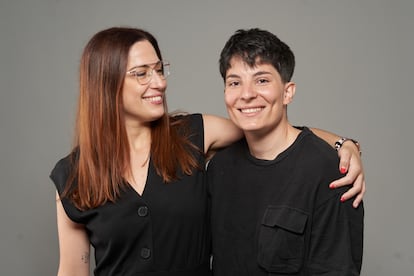 Beatriz Martínez (izquierda) e Inés Martí en una imagen cedida por ellas.