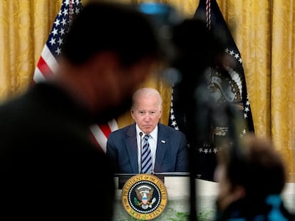 El presidente Joe Biden atiende a los medios de comunicación el 25 de agosto en la Casa Blanca.