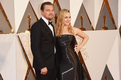 Leonardo DiCaprio i Kate Winslet, a la catifa vermella.